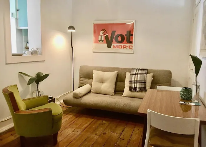 Flh Graca Vintage Home With Interior Garden